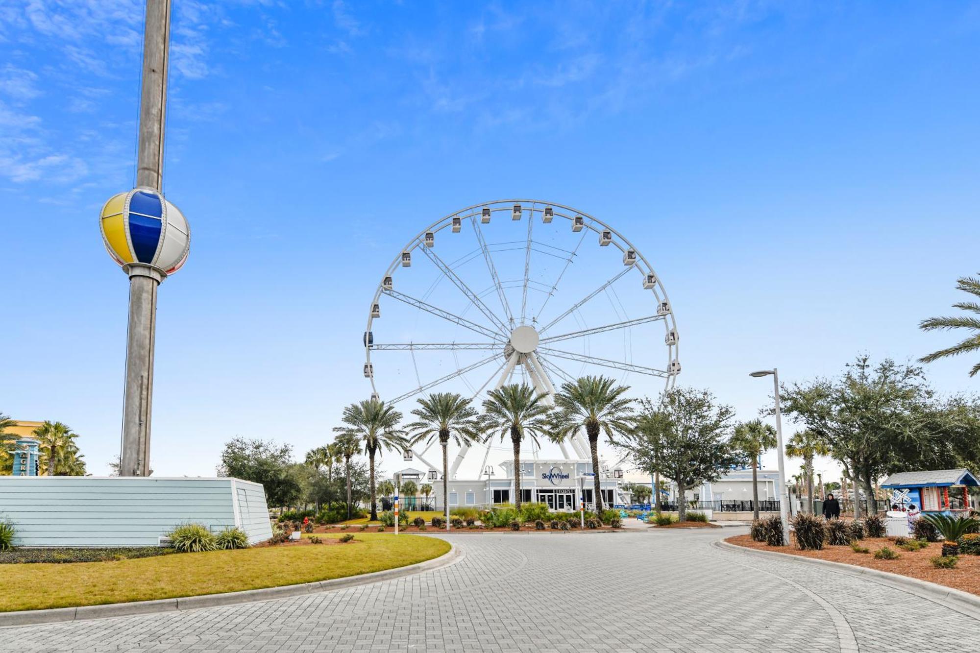 Long Beach Resort #1300-1 By Book That Condo Panama City Beach Bagian luar foto
